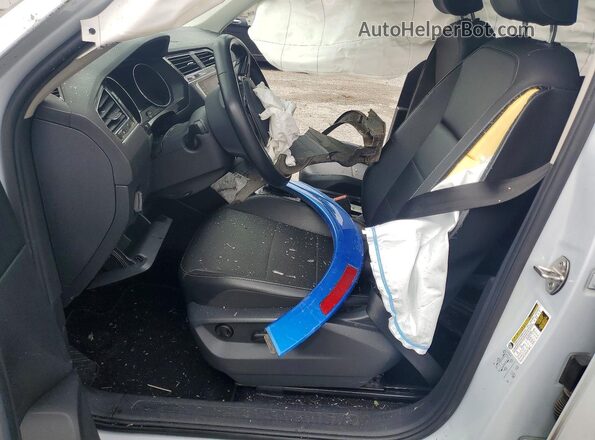 3VV2B7AX1JM115309 2018 VOLKSWAGEN TIGUAN Blue Вид салону спереду