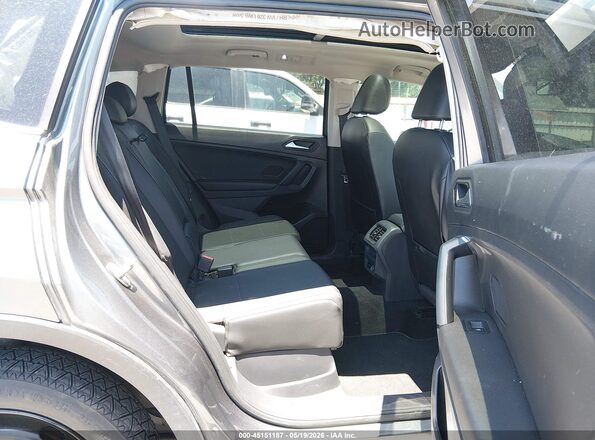 3VV2B7AX1KM027720 2019 VOLKSWAGEN TIGUAN Gray Vista de la etiqueta del VIN