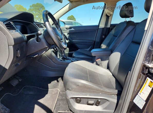 3VV2B7AX1KM037230 2019 VOLKSWAGEN TIGUAN Black 