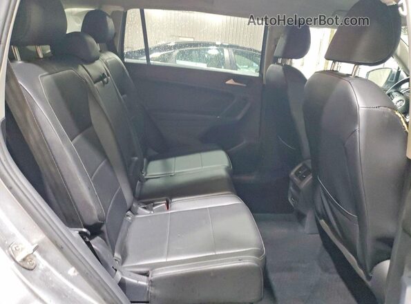 3VV2B7AX1LM043207 2020 VOLKSWAGEN TIGUAN Silver Вид задньої частини салону