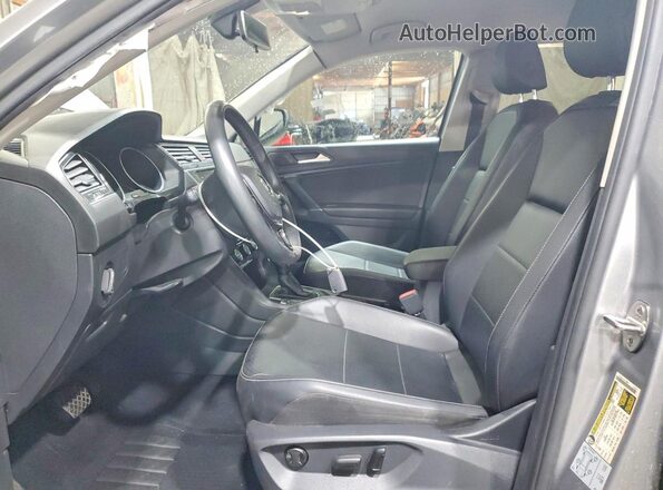 3VV2B7AX1LM043207 2020 VOLKSWAGEN TIGUAN Silver Вид салону спереду