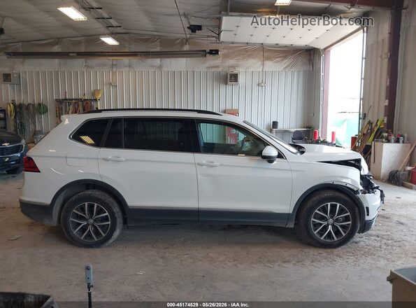 3VV2B7AX1LM149883 2020 VOLKSWAGEN TIGUAN White Vista interior trasera