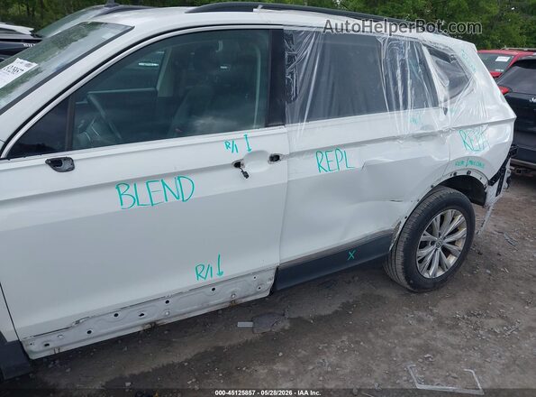 3VV2B7AX2JM053306 2018 VOLKSWAGEN TIGUAN White Front view