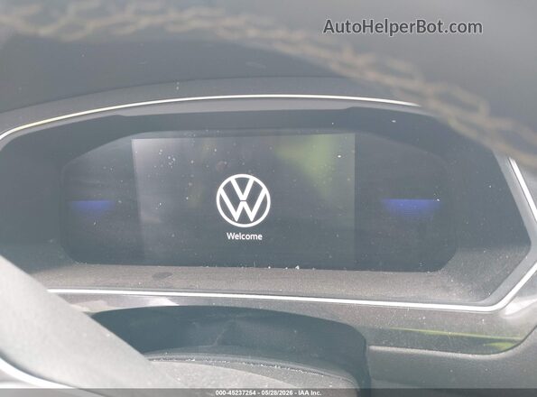 3VV2B7AX2NM105636 2022 VOLKSWAGEN TIGUAN White Հետևի նստատեղերի տեսք