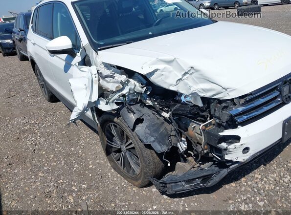 3VV2B7AX3JM145878 2018 VOLKSWAGEN TIGUAN White Widok z przodu