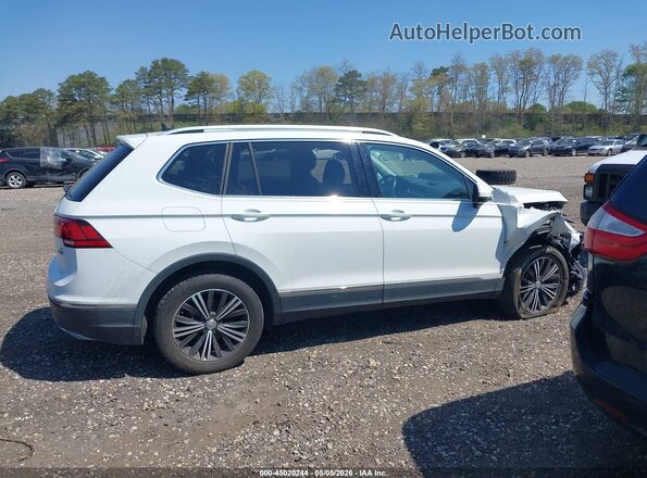 3VV2B7AX3JM145878 2018 VOLKSWAGEN TIGUAN White Widok wnętrza z tyłu