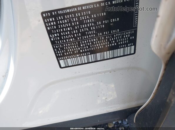 3VV2B7AX3JM145878 2018 VOLKSWAGEN TIGUAN White Widok komory silnika