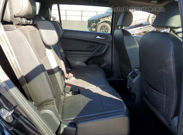 3VV2B7AX3LM160514 2020 VOLKSWAGEN TIGUAN Black Rear interior view