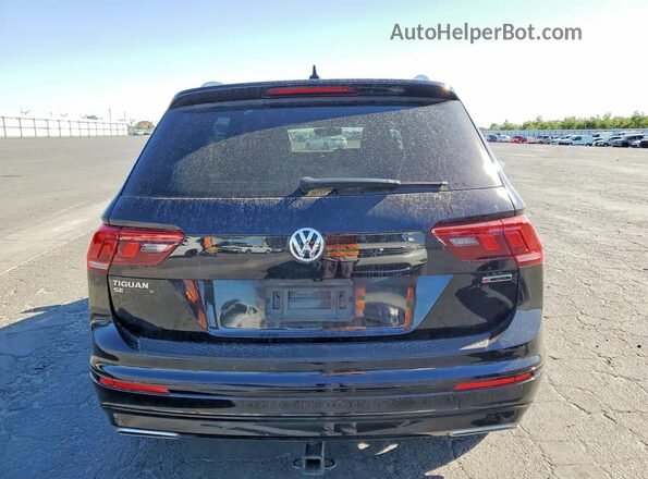 3VV2B7AX3LM160514 2020 VOLKSWAGEN TIGUAN Black Rear view