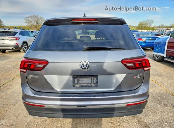 3VV2B7AX4JM026947 2018 VOLKSWAGEN TIGUAN Gray Вид ззаду