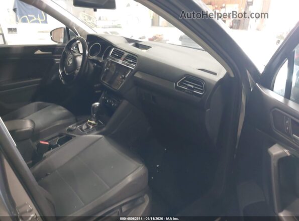 3VV2B7AX4KM006747 2019 VOLKSWAGEN TIGUAN Gray Widok wnętrza z przodu