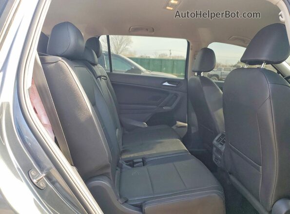 3VV2B7AX4KM120165 2019 VOLKSWAGEN TIGUAN Gray 