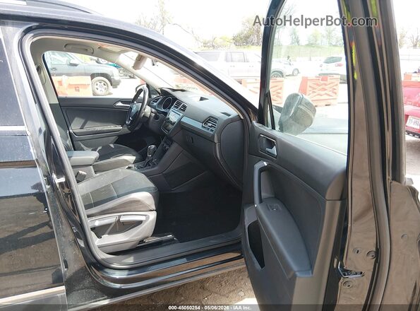 3VV2B7AX5JM037066 2018 VOLKSWAGEN TIGUAN Black 