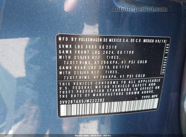 3VV2B7AX5JM222282 2018 VOLKSWAGEN TIGUAN Blue Widok komory silnika