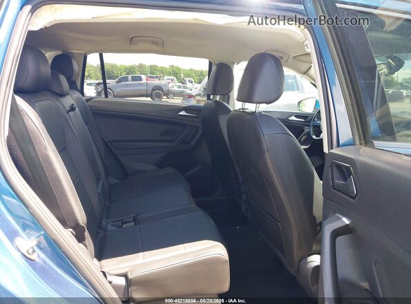 3VV2B7AX5JM222282 2018 VOLKSWAGEN TIGUAN Blue Widok naklejki z numerem VIN
