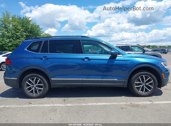 3VV2B7AX5JM222282 2018 VOLKSWAGEN TIGUAN Blue Widok wnętrza z tyłu