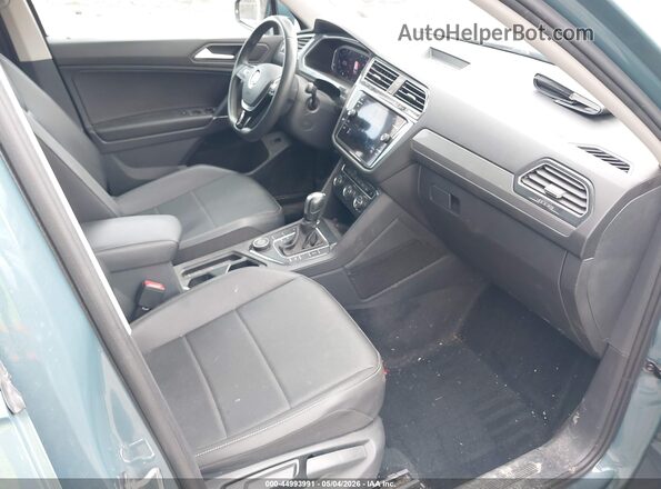 3VV2B7AX5LM097190 2020 VOLKSWAGEN TIGUAN Green Vista interior delantera