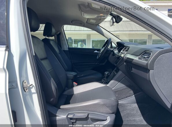 3VV2B7AX5LM114005 2020 VOLKSWAGEN TIGUAN White Вид салону спереду