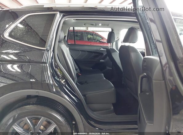 3VV2B7AX5NM002887 2022 VOLKSWAGEN TIGUAN Black VIN կոդի պիտակի տեսք