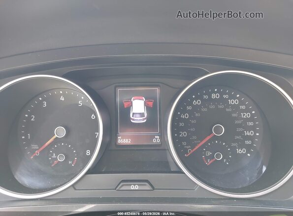 3VV2B7AX6KM176964 2019 VOLKSWAGEN TIGUAN White Widok tylnych siedzeń