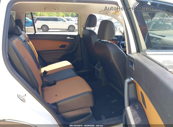3VV2B7AX6KM176964 2019 VOLKSWAGEN TIGUAN White Widok naklejki z numerem VIN