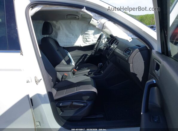 3VV2B7AX6LM043882 2020 VOLKSWAGEN TIGUAN White Вид салону спереду