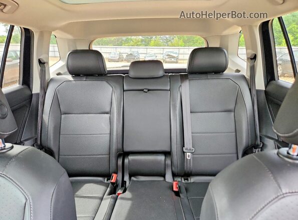 3VV2B7AX6LM123280 2020 VOLKSWAGEN TIGUAN Черный Вид задних сидений