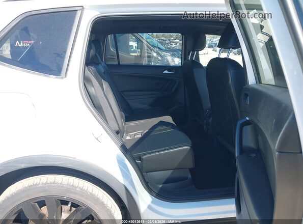 3VV2B7AX6MM062756 2021 VOLKSWAGEN TIGUAN White VIN sticker view