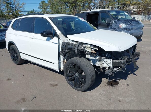 3VV2B7AX6MM062756 2021 VOLKSWAGEN TIGUAN White Front view