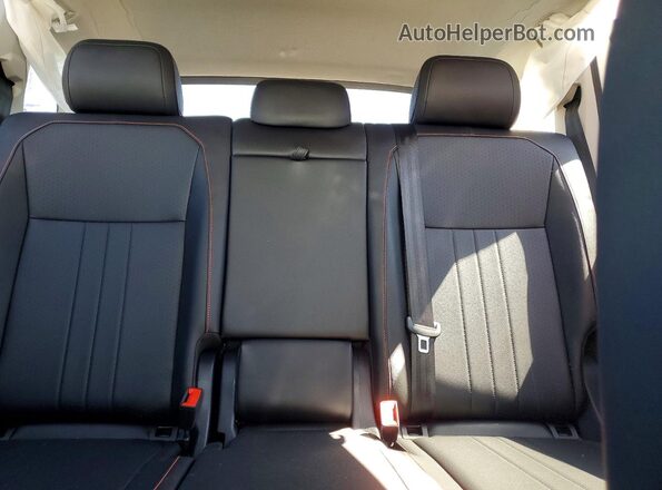 3VV2B7AX6RM201534 2024 VOLKSWAGEN TIGUAN White Vista de los asientos traseros