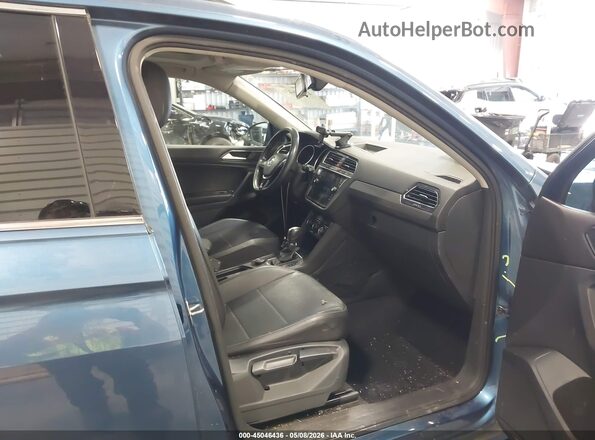 3VV2B7AX7JM012671 2018 VOLKSWAGEN TIGUAN Blue Vista interior delantera