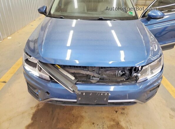 3VV2B7AX7JM122815 2018 VOLKSWAGEN TIGUAN Blue Widok komory silnika