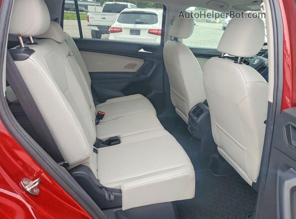 3VV2B7AX7KM105451 2019 VOLKSWAGEN TIGUAN Burgundy Rear interior view