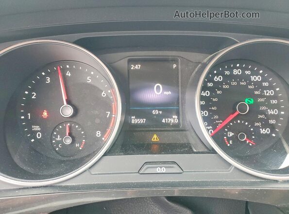 3VV2B7AX7KM105451 2019 VOLKSWAGEN TIGUAN Burgundy Instrument cluster view