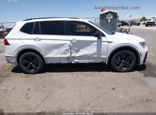 3VV2B7AX7KM118927 2019 VOLKSWAGEN TIGUAN White Widok wnętrza 360 stopni