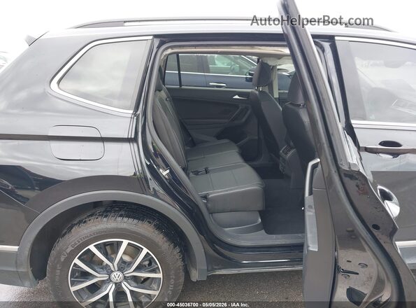 3VV2B7AX7MM071823 2021 VOLKSWAGEN TIGUAN Black Widok naklejki z numerem VIN