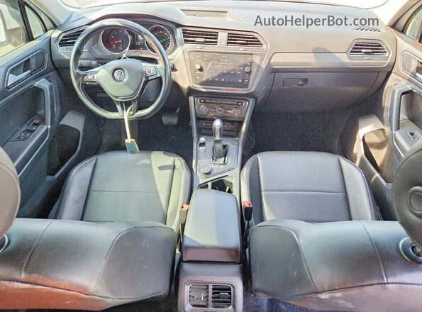 3VV2B7AX8JM042259 2018 VOLKSWAGEN TIGUAN White 