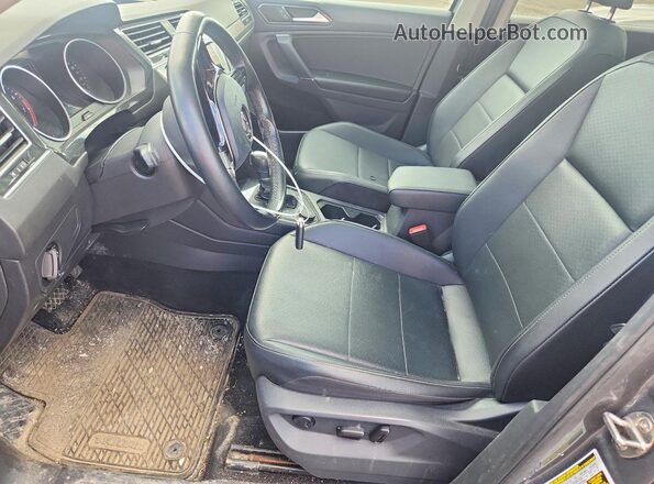 3VV2B7AX8JM157282 2018 VOLKSWAGEN TIGUAN Gray 