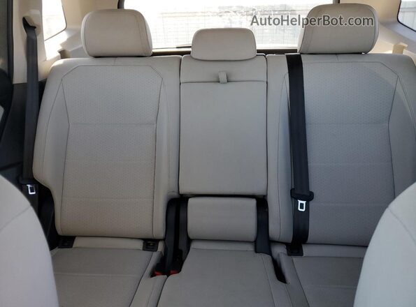 3VV2B7AX8KM109895 2019 VOLKSWAGEN TIGUAN Charcoal Widok tylnych siedzeń