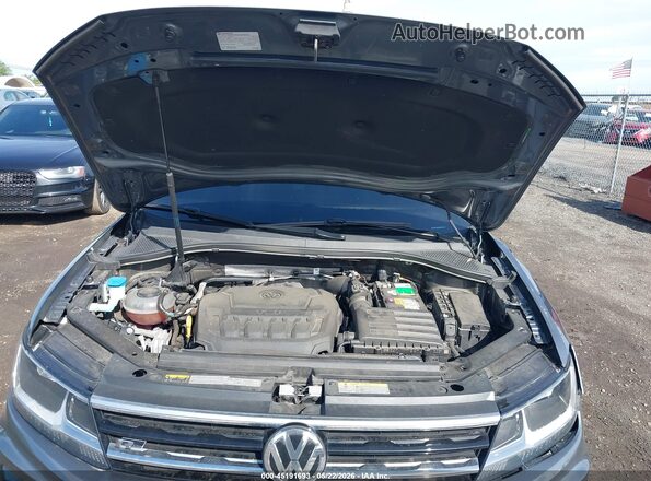 3VV2B7AX8MM020010 2021 VOLKSWAGEN TIGUAN Gray Widok z tyłu