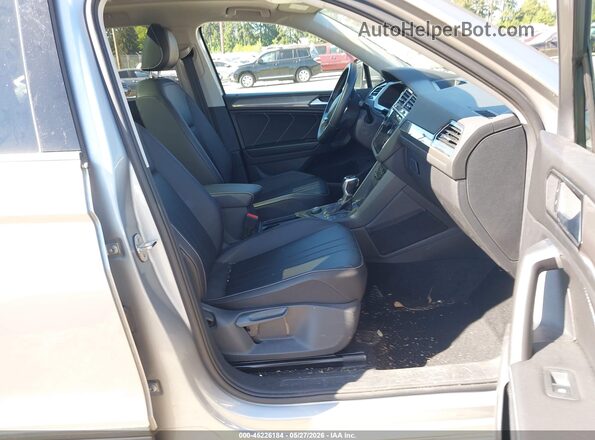 3VV2B7AX8NM008344 2022 VOLKSWAGEN TIGUAN Серебряный 