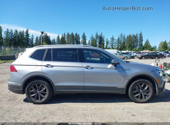 3VV2B7AX8NM008344 2022 VOLKSWAGEN TIGUAN Серебряный 