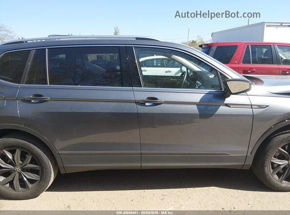 3VV2B7AX8NM027279 2022 VOLKSWAGEN TIGUAN Gray Widok wnętrza z tyłu