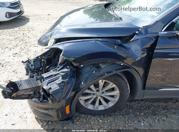 3VV2B7AX9JM074704 2018 VOLKSWAGEN TIGUAN Black 
