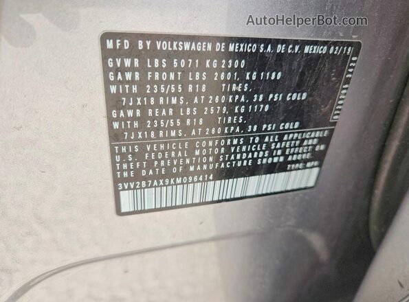 3VV2B7AX9KM096414 2019 VOLKSWAGEN TIGUAN Silver Widok komory silnika
