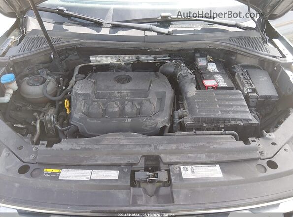 3VV2B7AXXJM081063 2018 VOLKSWAGEN TIGUAN Серый Вид сзади