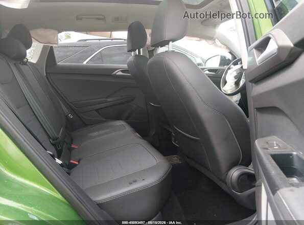 3VV2C7B23SM062453 2025 VOLKSWAGEN TAOS Green VIN կոդի պիտակի տեսք