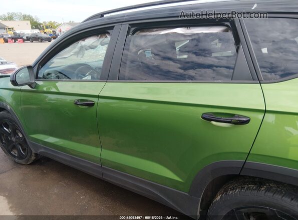 3VV2C7B23SM062453 2025 VOLKSWAGEN TAOS Green 