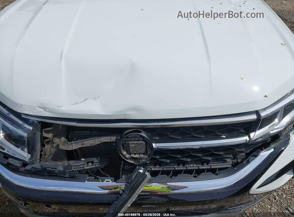 3VV2X7B22NM085702 2022 VOLKSWAGEN TAOS White 