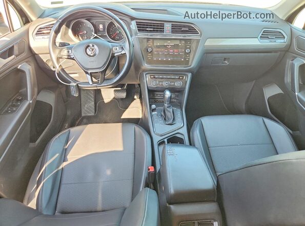 3VV3B7AX0JM108145 2018 VOLKSWAGEN TIGUAN Black 